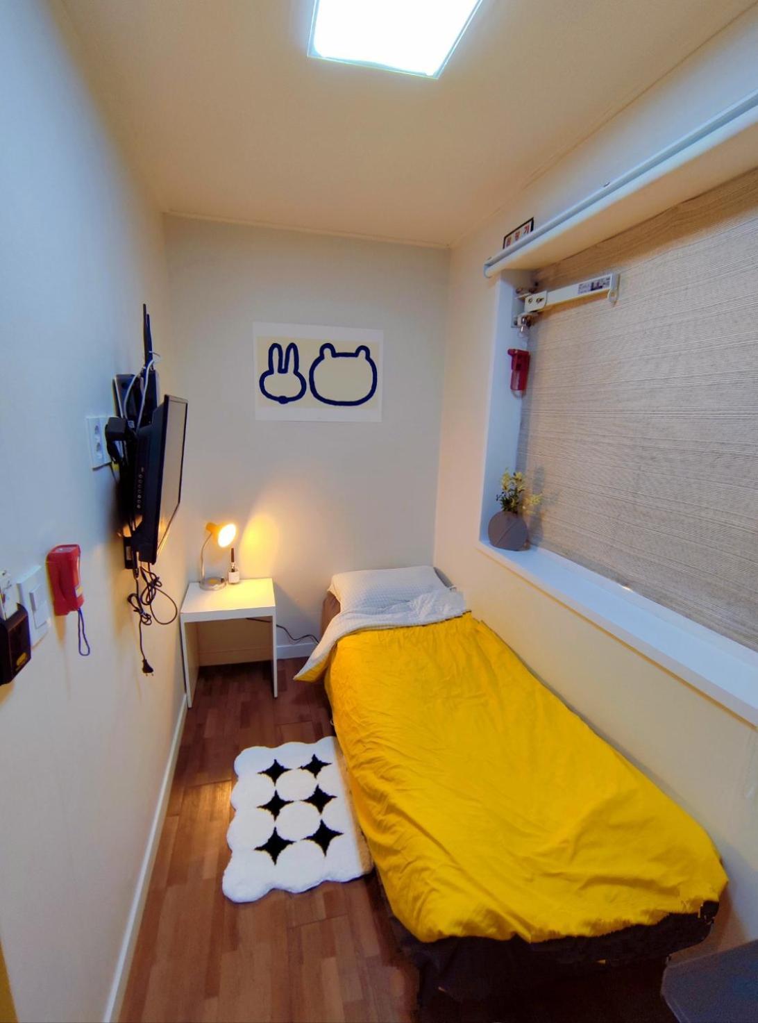 24 Guesthouse Sinchon Avenue Σεούλ Εξωτερικό φωτογραφία