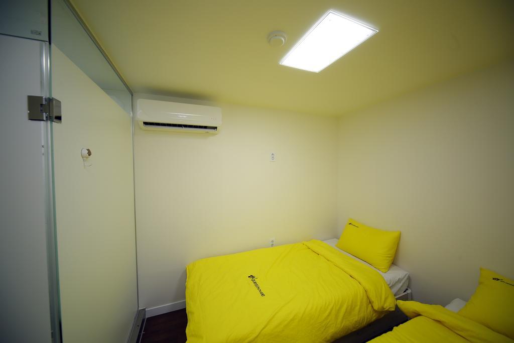 24 Guesthouse Sinchon Avenue Σεούλ Εξωτερικό φωτογραφία